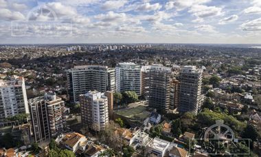 Departamento con increibles vistas al río en piso 15