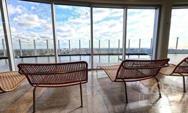 Departamento con increibles vistas al río en piso 15