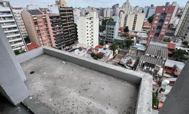 Venta Piso Con Terraza Privada, Lanús, 160M2.
