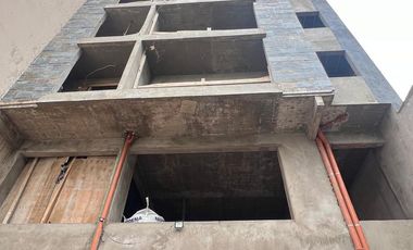 Venta Piso Con Terraza Privada, Lanús, 160M2.