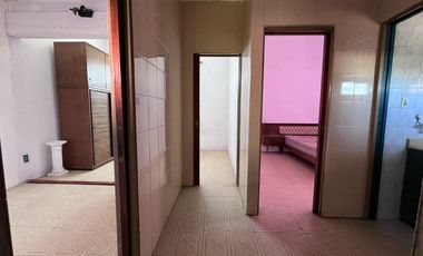 CASA DE 5 AMB VENTA EN Leon Ortiz de Rozas 3767  (remedios de escalada)