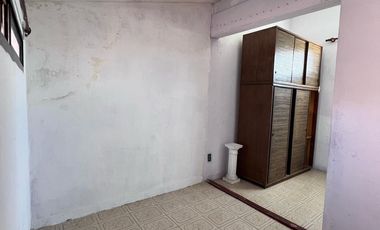 CASA DE 5 AMB VENTA EN Leon Ortiz de Rozas 3767  (remedios de escalada)