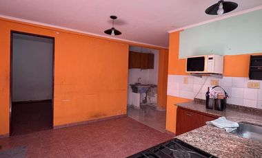 CASA DE 5 AMB VENTA EN Leon Ortiz de Rozas 3767  (remedios de escalada)