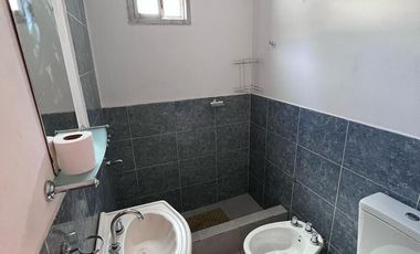 CASA DE 5 AMB VENTA EN Leon Ortiz de Rozas 3767  (remedios de escalada)
