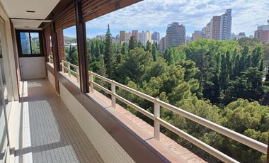 Departamento en  Av. Argentina