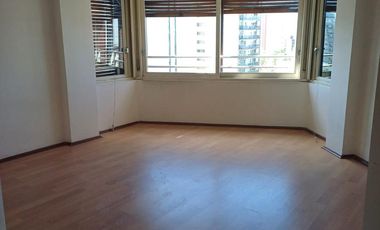 Departamento en  Av. Argentina