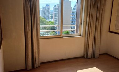 Departamento en  Av. Argentina