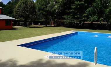 Casa Quinta en VENTA o PERMUTA - 3 amb + 2 casas - PILETA