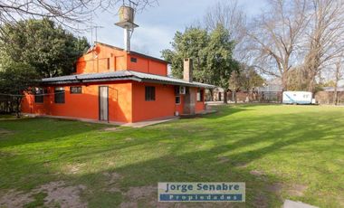 Casa Quinta en VENTA o PERMUTA - 3 amb + 2 casas - PILETA