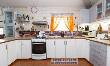 Casa Quinta en VENTA o PERMUTA - 3 amb + 2 casas - PILETA