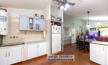 Casa Quinta en VENTA o PERMUTA - 3 amb + 2 casas - PILETA
