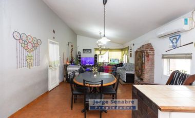 Casa Quinta en VENTA o PERMUTA - 3 amb + 2 casas - PILETA