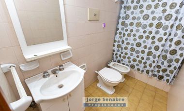 Casa Quinta en VENTA o PERMUTA - 3 amb + 2 casas - PILETA