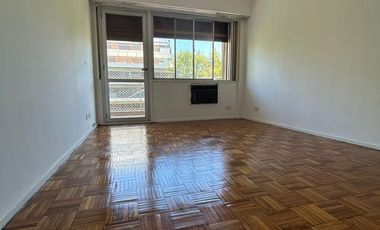 Precioso y amplio 3 ambientes + dependencia en Incas entre 14 de Julio y Heredia