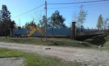 Casa a terminar en venta - 2 Dormitorios 2 Baños - 2.000Mts2 - Los Ombúes, Florencio Varela