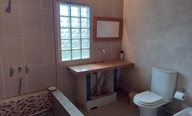 Casa a terminar en venta - 2 Dormitorios 2 Baños - 2.000Mts2 - Los Ombúes, Florencio Varela