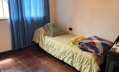 Venta PH 4 Amb. en 2 Ptas. en Ramos Mejía  - Muy Buen Estado  C/2 patios