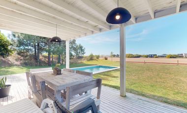 Casa en Venta - Barrio Ecuestre Lote 306 de Costa Esmeralda - Vistas a la cancha de polo