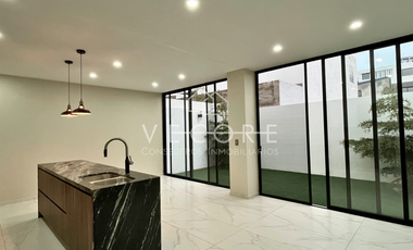 CASA EN VENTA EN GALARZA, CAPITAL NORTE, ZAPOPAN