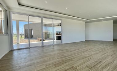 Casa en venta en San Sebastian Area 1 a Estrenar