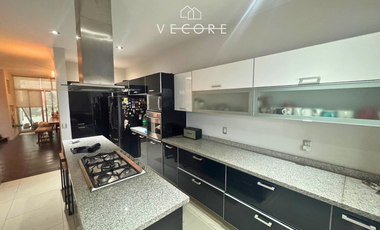 CASA EN VENTA EN FRACCIONAMIENTO REVOLUCION, SAN PEDRO TLAQUEPAQUE