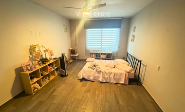 CASA EN VENTA EN FRACCIONAMIENTO REVOLUCION, SAN PEDRO TLAQUEPAQUE