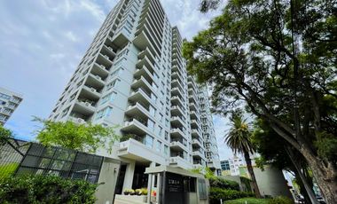 Departamento 2 ambientes en  Venta en STAR TOWER OLIVOS con COCHERA y BAULERA