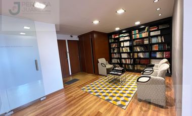 Amplia Oficina en Venta Vista al Frente Ed. Firenze