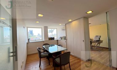 Amplia Oficina en Venta Vista al Frente Ed. Firenze