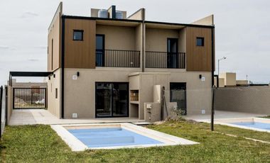 Casa en Funes
