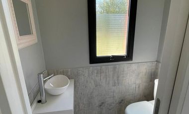 Casa en venta - 3 Dormitorios 3 Baños - 3.500Mts2 - San Miguel del Monte