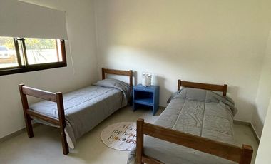 Casa en venta - 3 Dormitorios 3 Baños - 3.500Mts2 - San Miguel del Monte
