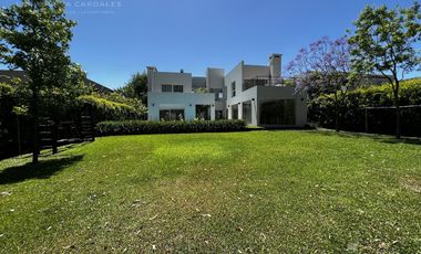 Casa de 7 Ambientes en Venta en La Reserva Cardales