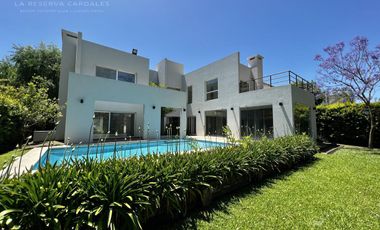 Casa de 7 Ambientes en Venta en La Reserva Cardales