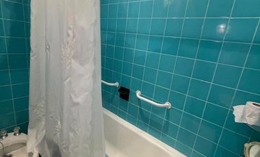 Casa en  venta de 3 ambientes con jardin, quincho , parrilla y cochera, ACEPTA PERMUTA - Wilde