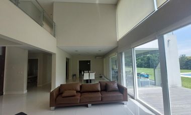 Casa en Alquiler Temporario, 6 Ambientes, en Haras Santa Maria, Escobar, GBA Norte