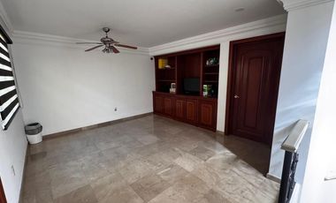 Residencia en renta Bugambilias 1era Sección