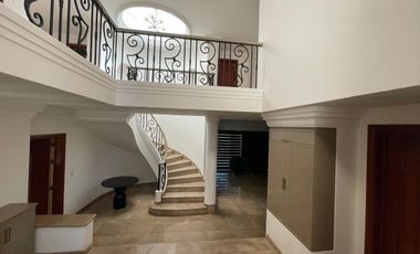 Residencia en renta Bugambilias 1era Sección