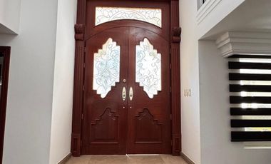 Residencia en renta Bugambilias 1era Sección