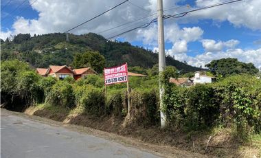 LOTE EN CHIA VEREDA FONQUETA 2.000 MTS CON SERVICIOS PARA CONSTRUIR