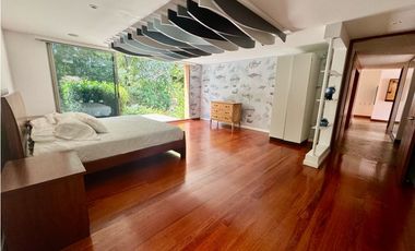 Casa sector EL TESORO con VISTA a la ciudad