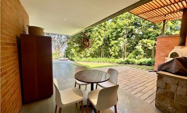 Casa sector EL TESORO con VISTA a la ciudad