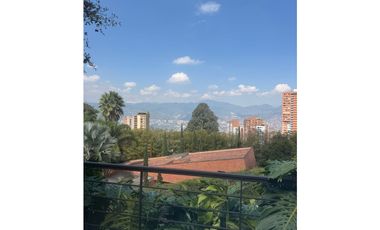 Casa sector EL TESORO con VISTA a la ciudad