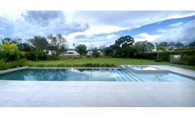 Casa campestre en condominio para la venta en Cerritos,Pereira!