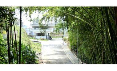 Casa campestre en condominio para la venta en Cerritos,Pereira!