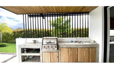 Casa campestre en condominio para la venta en Cerritos,Pereira!