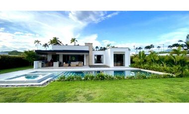 Casa campestre en condominio para la venta en Cerritos,Pereira!