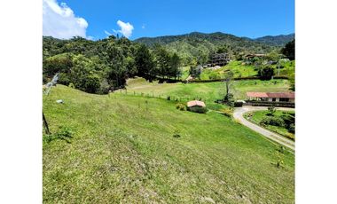 Casa campestre en VENTA en Guatapé, vía benedictinos
