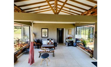 Casa campestre en VENTA en Guatapé, vía benedictinos
