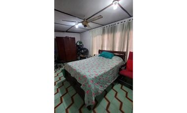 CASA+APTO EN VENTA BARRIO LA VICTORIA